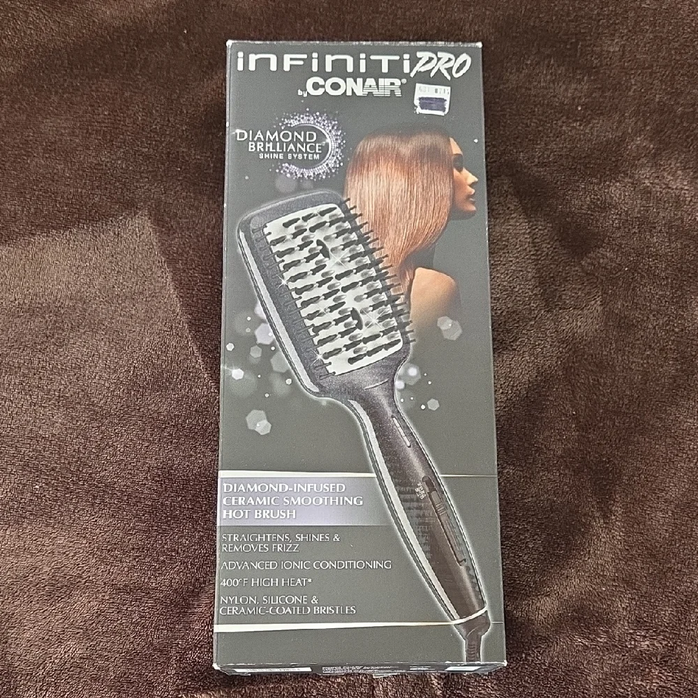 InfinitiPro Ceramic Smoothing Hot Brush - Black